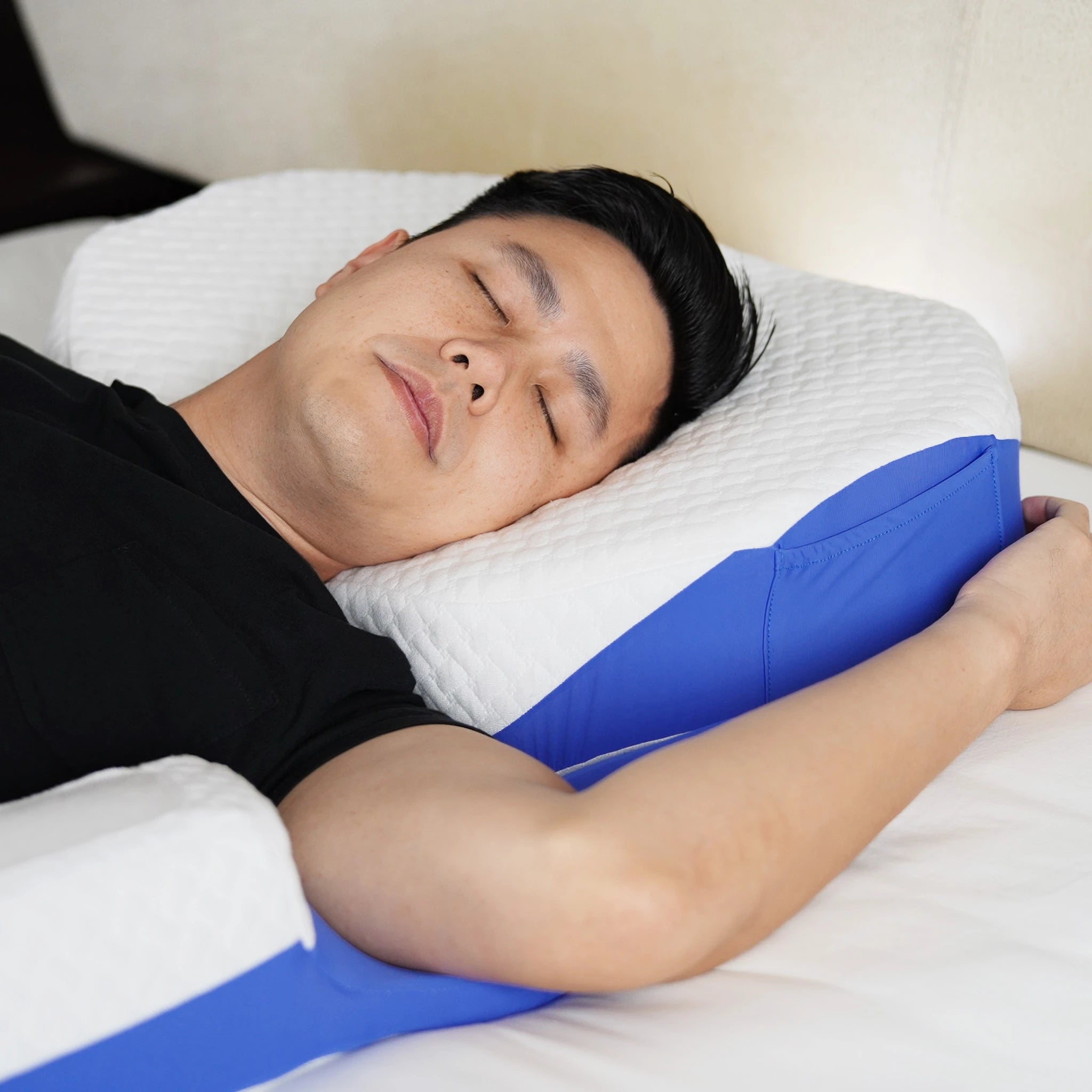 Adjustable octagonal head pillow of the Modular Pillow system